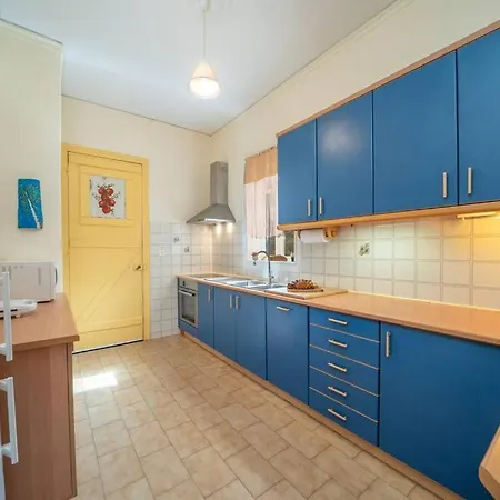 House Of Hapiness In Assos *